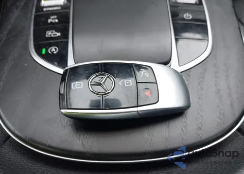 2022 Mercedes-Benz E 350 from USA, damaged, VIN W1KZF8DB3NB069699